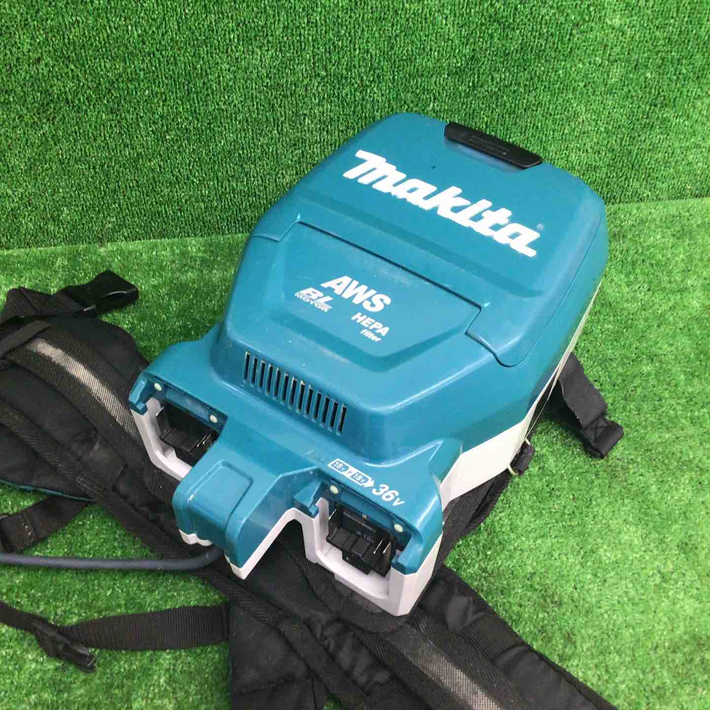 中古品】 マキタ/makita コードレス背負集じん機 乾式 VC265DZ 【鴻巣