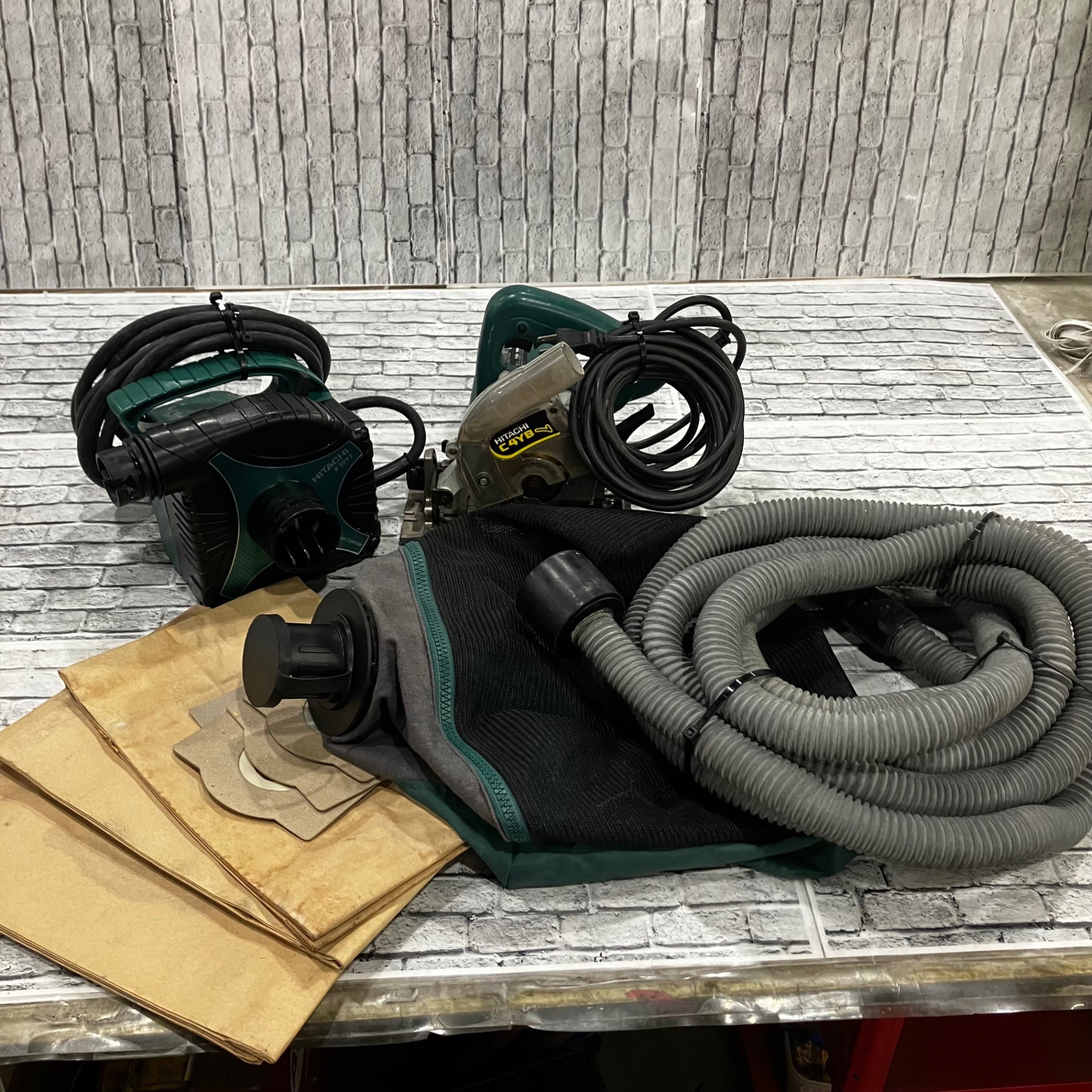 ☆ハイコーキ HIKOKI 小型集じん機 乾式 R30Y3 100mm集じん丸ノコ C4YB