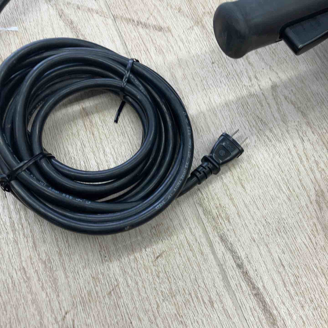 【店頭受取り限定】★マキタ(makita) 電動ハンマ HM1812 ブルポイント付き(写真参照)【川越店】