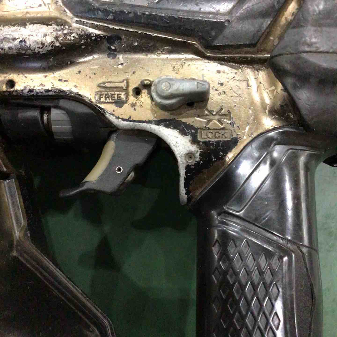 ◇HiKOKI(ハイコーキ) 高圧ロール釘打機 アブソリュートブラック パワー切替機構・エアダスタ付 NV65HR2(SAB)【川口店】