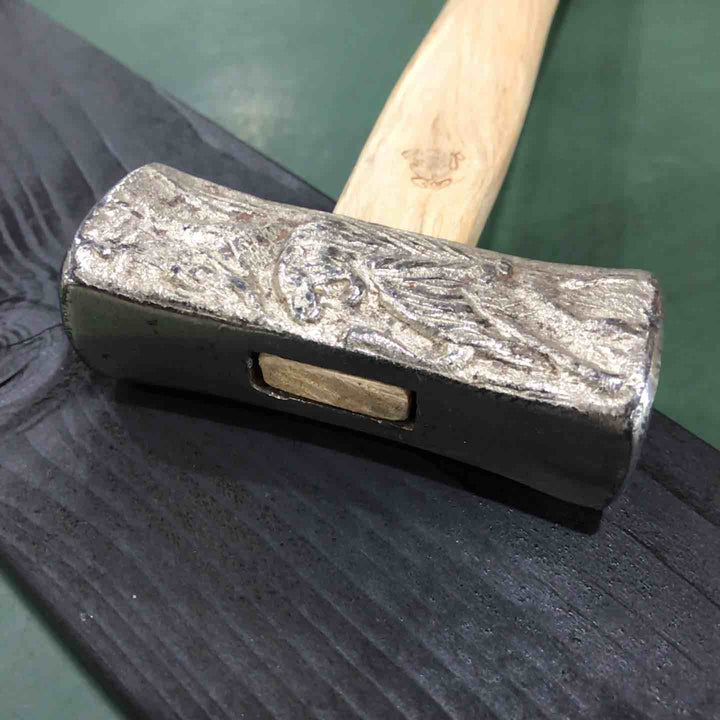 大文字 玄翁 龍虎彫り 100匁 柿黒柄 【川口店】
