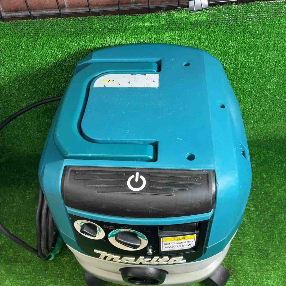【中古品】 マキタ(makita) 集じん機 乾式 VC0830 連動機能 【藤沢店】