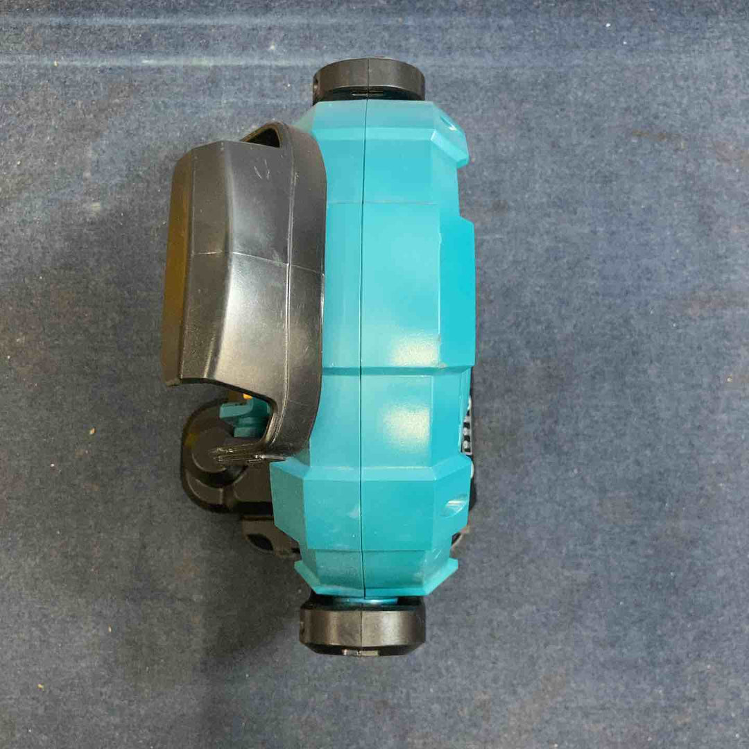 ★マキタ(makita) コードレスファン CF102DZ(本体のみ)【八潮店】