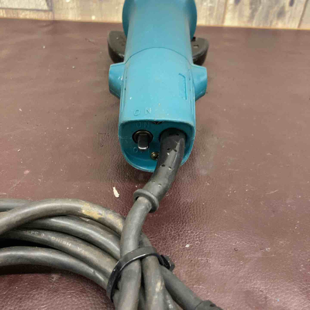【中古品】マキタ(makita) 100mm ディスクグラインダー  9520B【東大和店】
