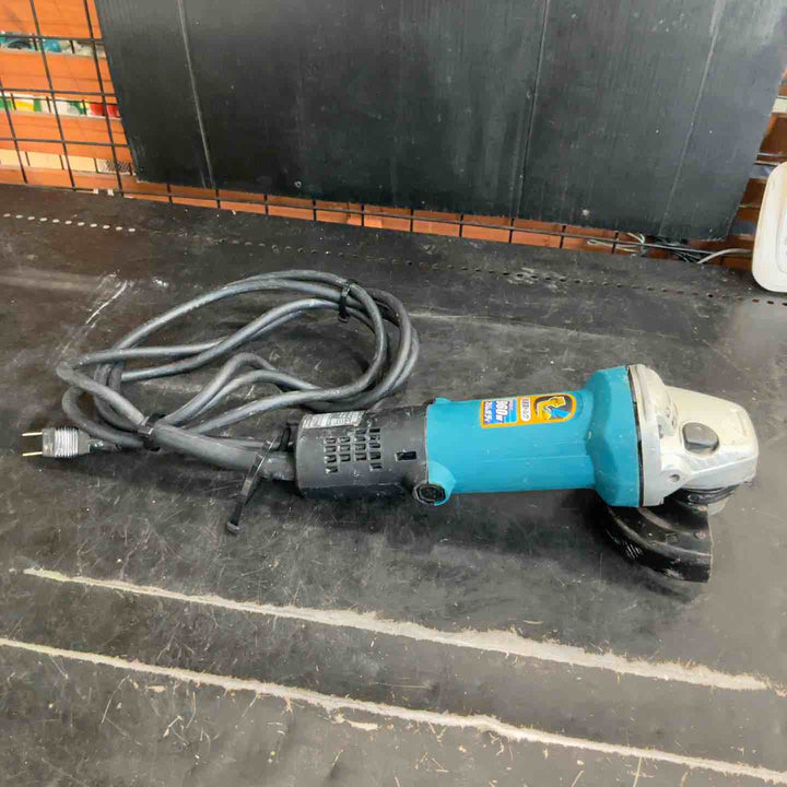 ☆マキタ(makita) 100mmディスクグラインダ 9533BL【草加店】