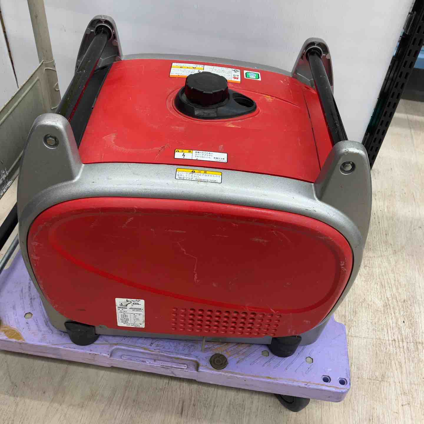 shindaiwa IEG2000Mインバータ発電機 中古品】shindaiwa