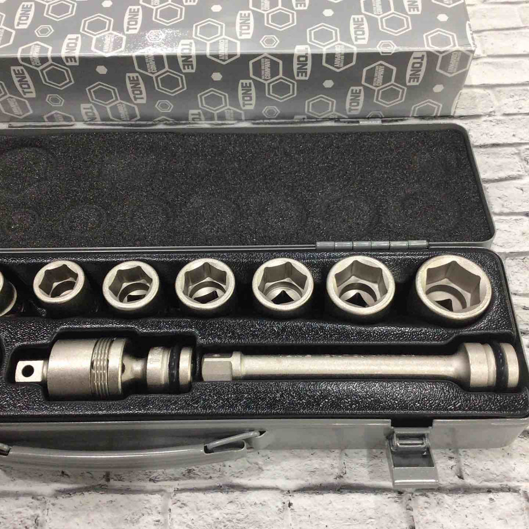 ◇TONE インパクト用ソケットセット（メタルトレー付き）NV4132【川口店】