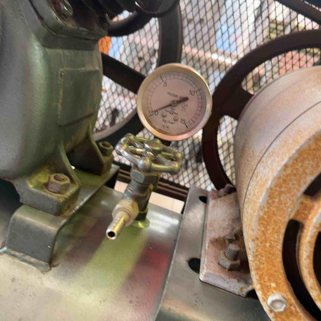 【店頭受取り限定】IWATA 岩田 エアコンプレッサー ベビコン SU-22NB【草加店】