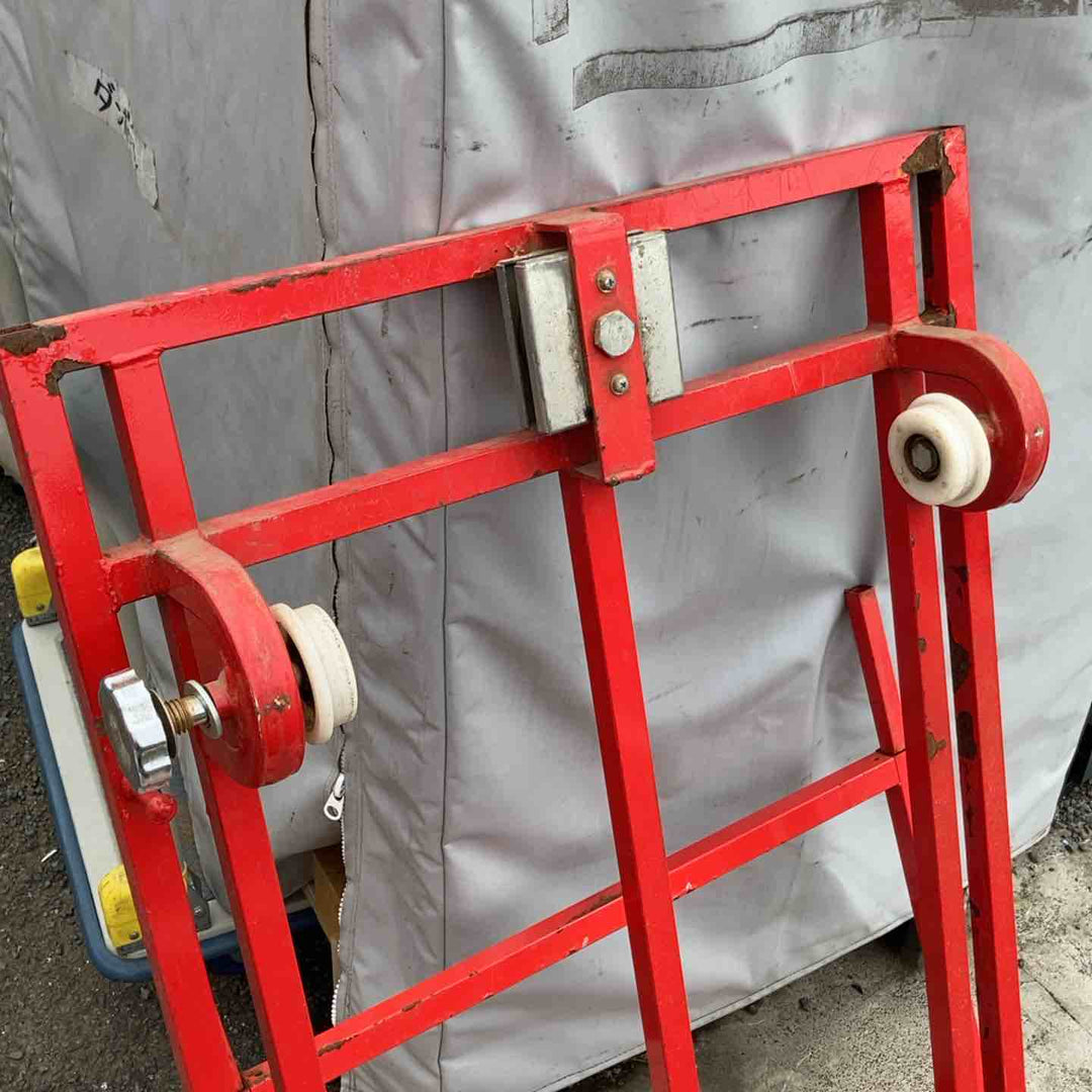 【現状品/ 店頭受取り限定】ユニパー 室内ボード揚げ機  RYOBIウィンチWI-62付き はしごなど付属品完備【柏店】