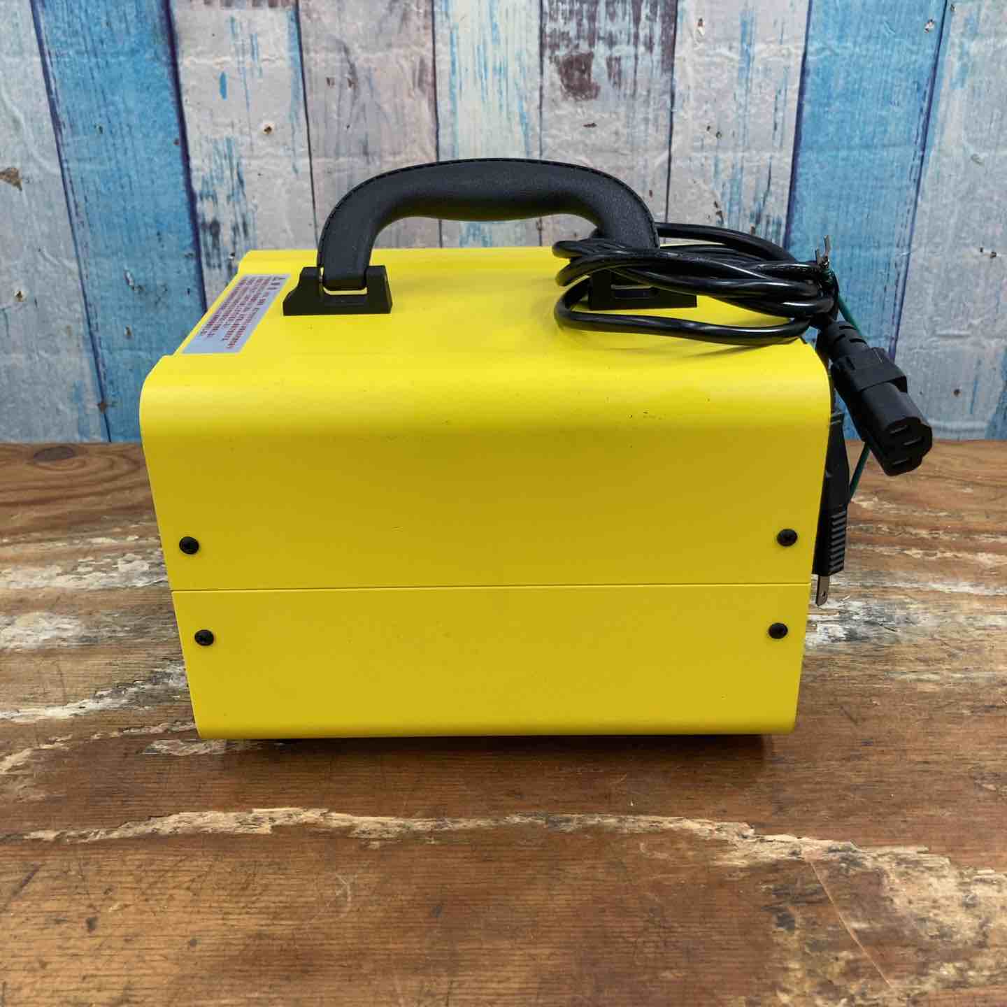 ▽業務用オゾン脱臭機 AZ0925【柏店】 – アクトツールオンラインショップ