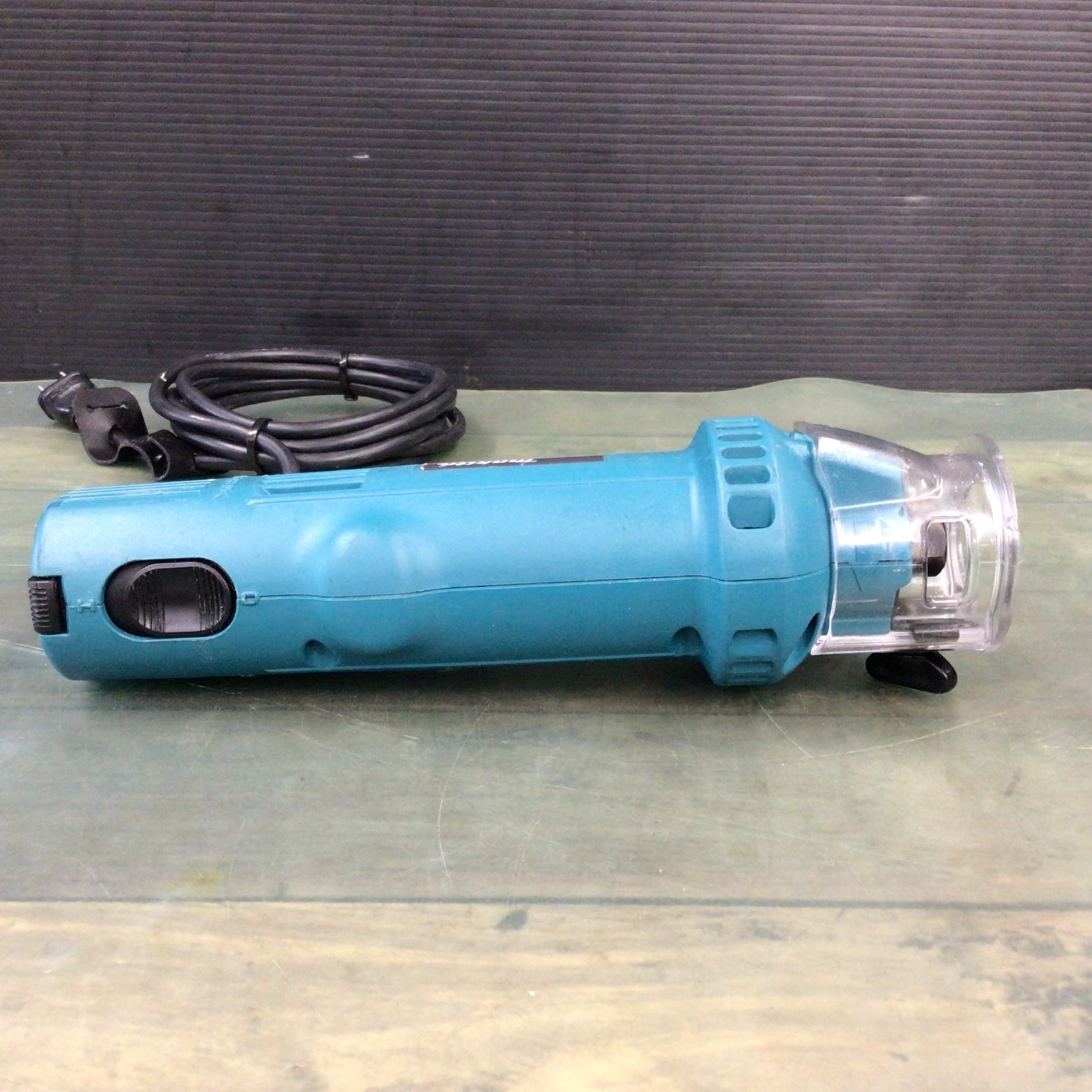 マキタ　中古　防塵ボードトリマ　モデル3706 ☆ マキタ(makita) 防じんボードトリマ 3706BSK(3706) 【東大和店