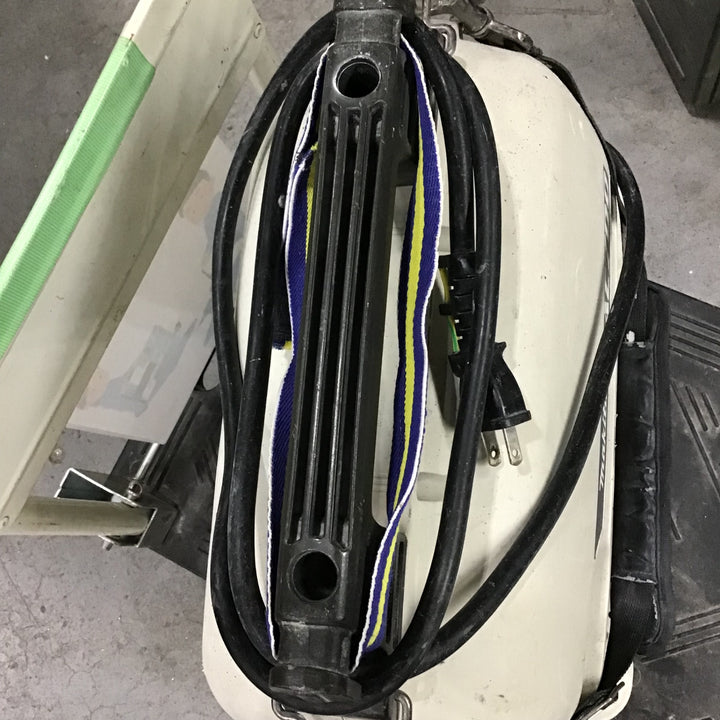 ★マキタ(makita) エアコンプレッサー AC700【越谷店】