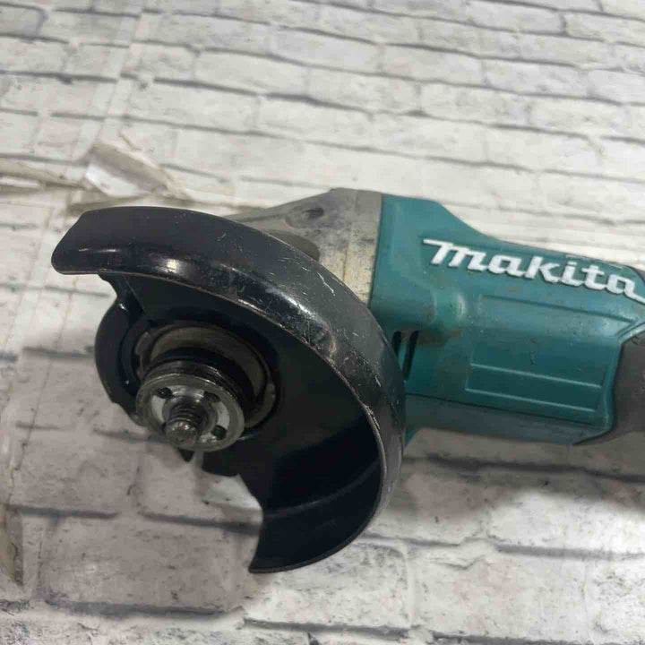 ☆マキタ(makita) 100mmコードレスディスクグラインダ GA404DZN (GA404DN)【川口店】