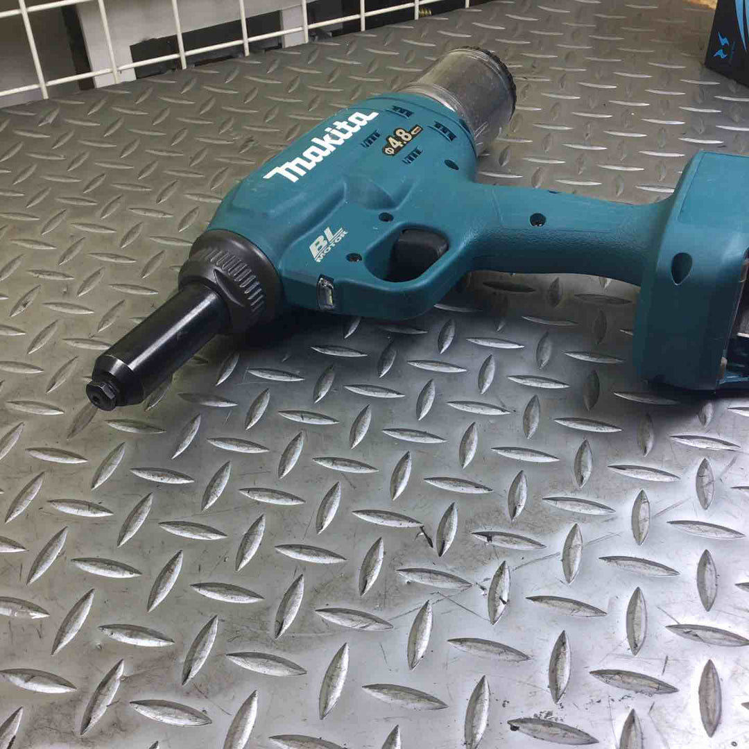 マキタ(makita) コードレスリベッタ RV150DZ【川崎店】