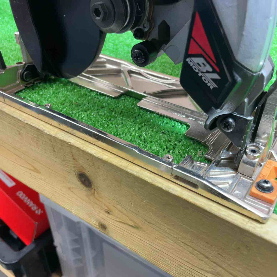 マキタ(makita) コードレス丸のこ HS001GZB【桶川店】