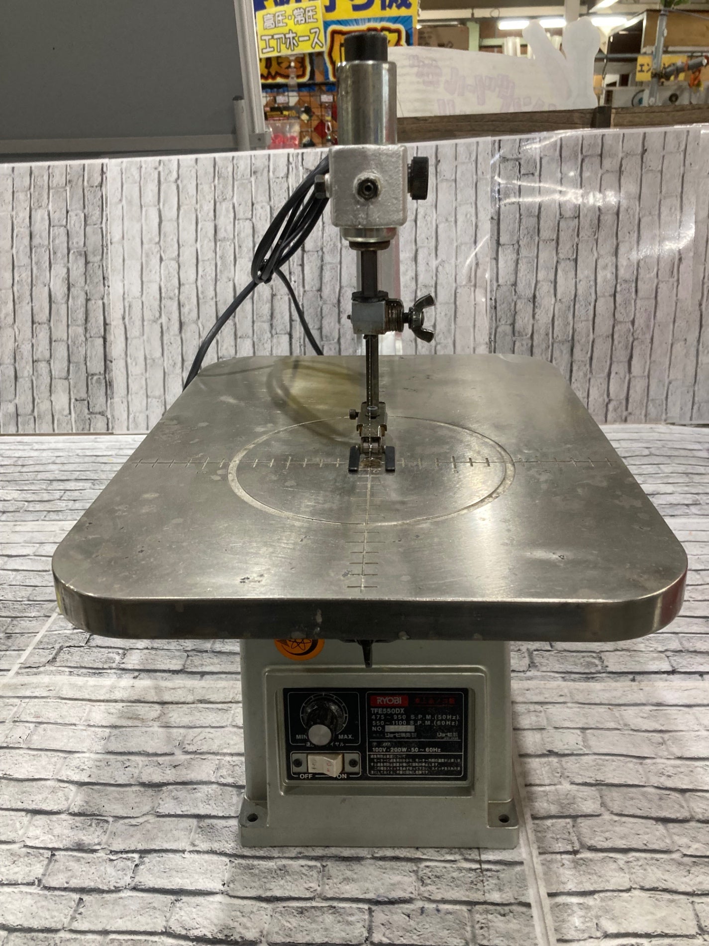 RYOBI 糸ノコ TFE-550DX ○リョービ(RYOBI) 糸ノコ盤 TFE-550DX【川口店】 – アクトツール