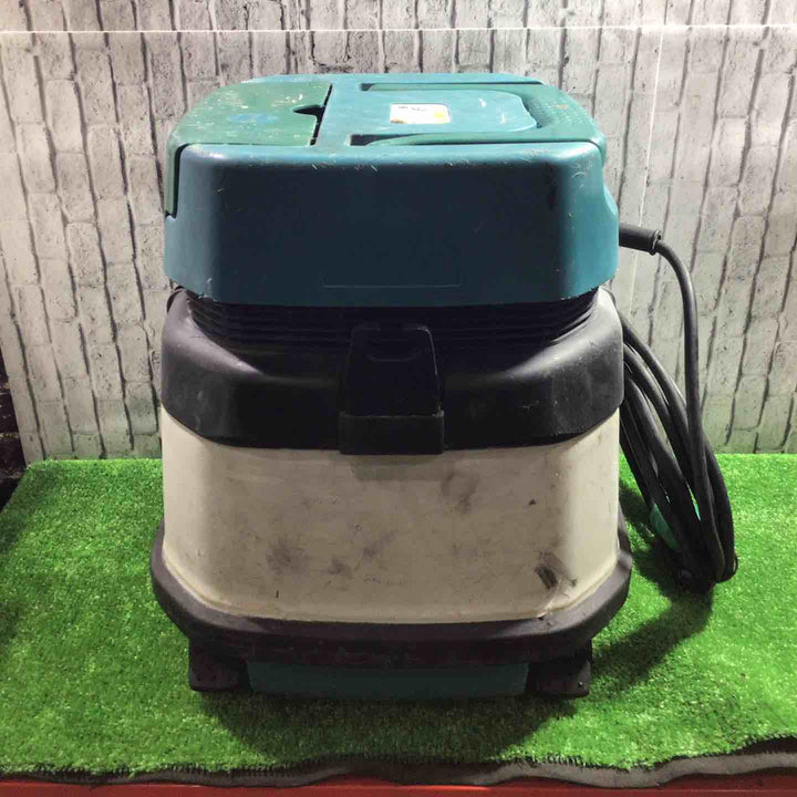 【現状品】★マキタ(makita) 集じん機 乾式 484(P) 保証なし【川口店】
