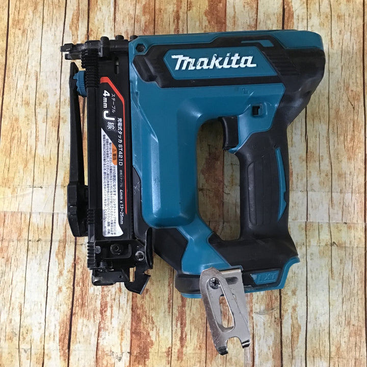 ○マキタ(makita) コードレスタッカー ST421DZ【川崎店】