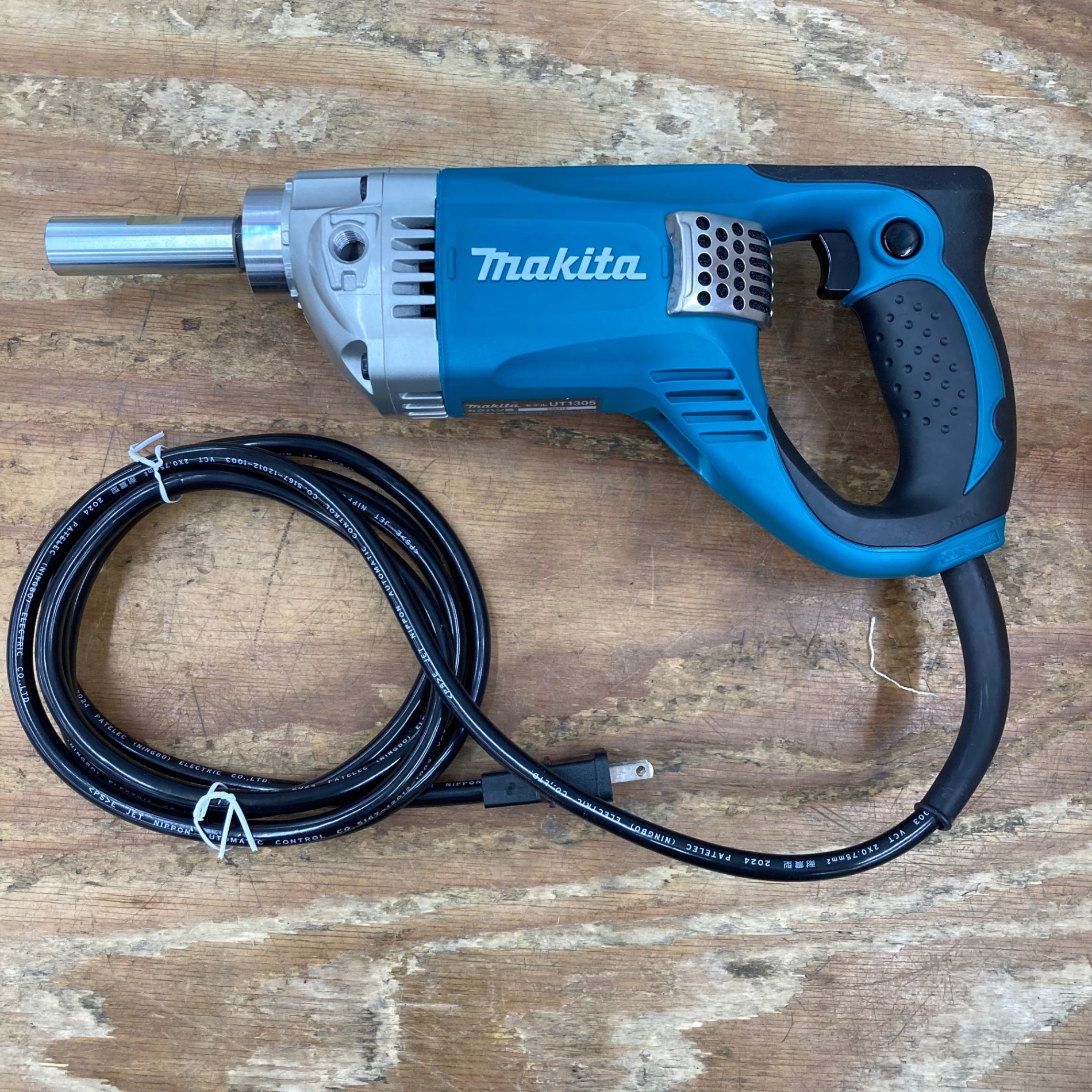 ☆マキタ(makita) コンクリートかくはん機 UT1305【柏店】 – アクト
