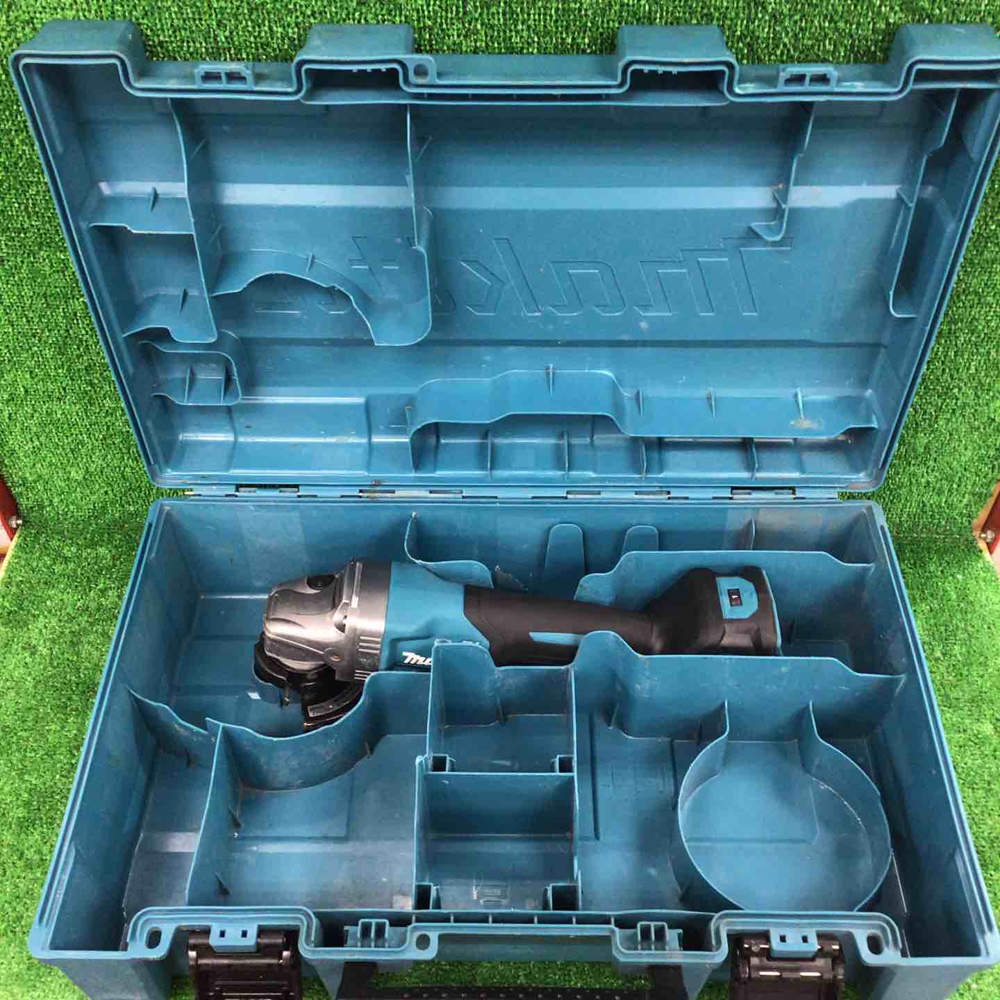 ☆マキタ(makita) 100mmコードレスディスクグラインダ GA019GZ