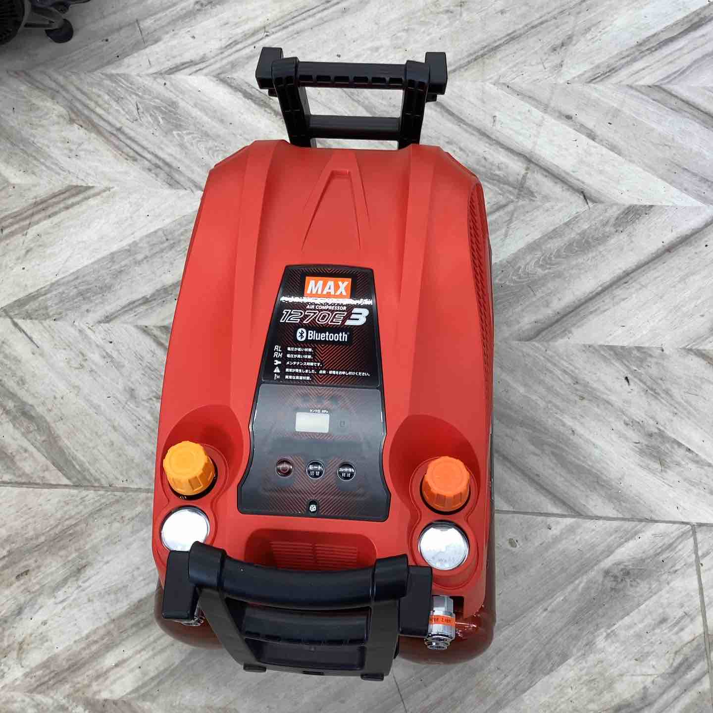 最終値下げ！ マックス 高圧エアコンプレッサ AK-HL1270E3 レッド マックス AK-HL1270E3 高圧/常圧エアコンプレッサ 無線接続 11L