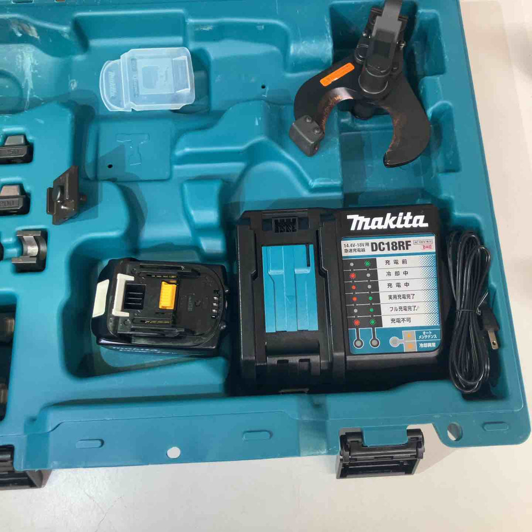 【美品】★マキタ(makita) コードレス圧着機 TC300DRG 充電回数6回　ゴム一個欠品 , ケーブルカッター付き【150AT50YC】【戸田店】