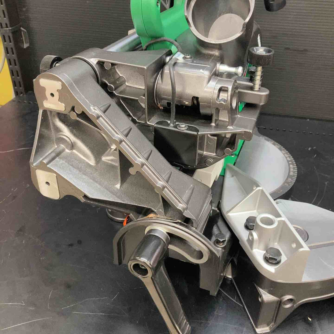 ハイコーキ(HIKOKI ※旧:日立工機) コードレス卓上スライド丸のこ C3606DRA(XP)【川越店】