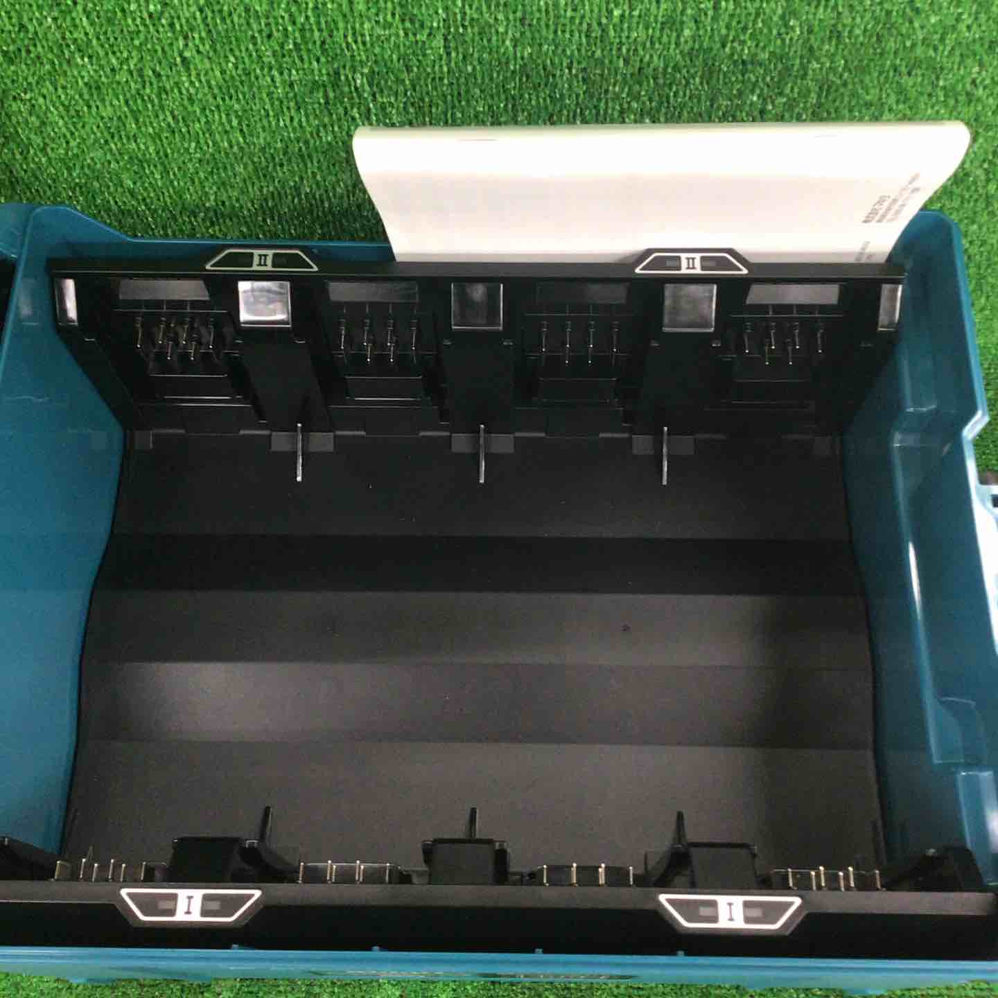 ❗短期間出品　 Man　セット マキタ 8口充電器 BCC01 A-78346の通販｜バッテリー・充電器