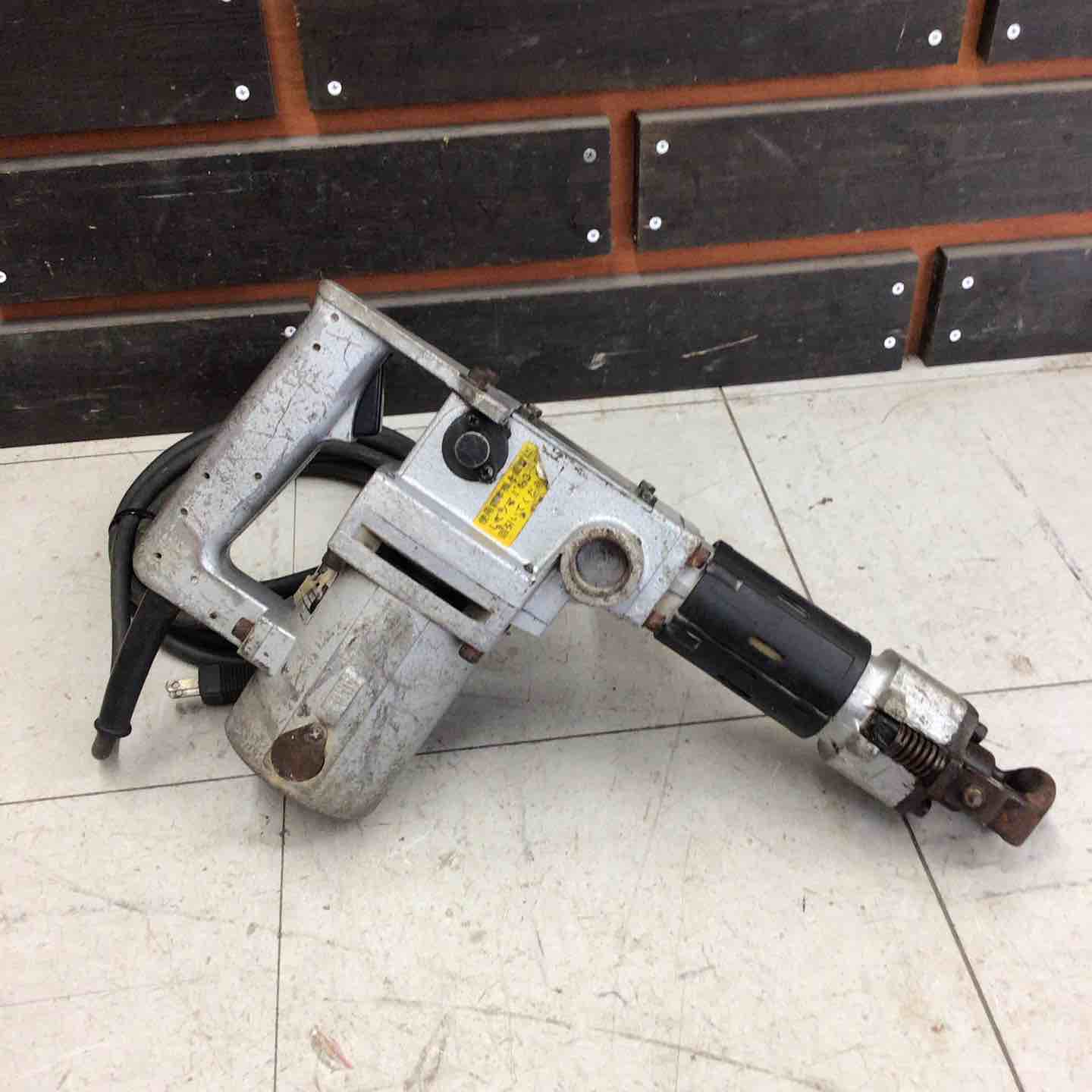 中古】マキタ 電動ハンマ 8500N