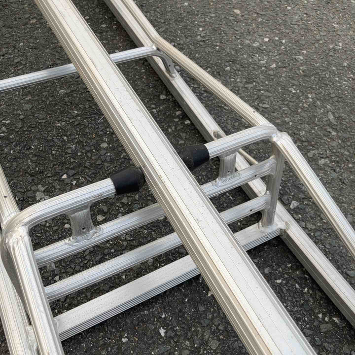 【店頭受取り限定】◇長谷川工業(Hasegawa)  アルミ上枠付三脚脚立 グリーンステップ GSU1.0-300【鴻巣店】