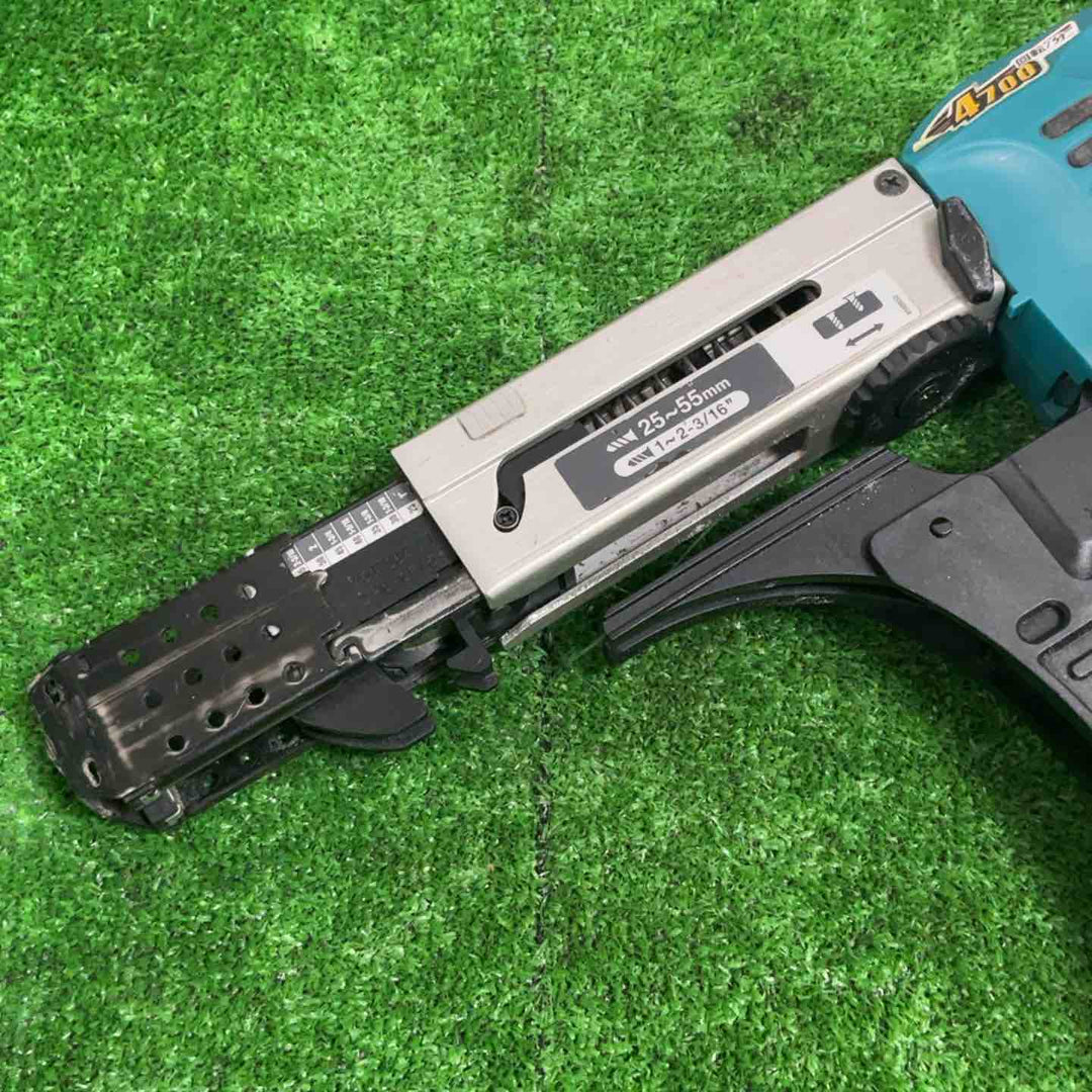 makita マキタ　6842L　オートパックスクリュードライバ　動作確認済み ボード張り 床張り【草加店】