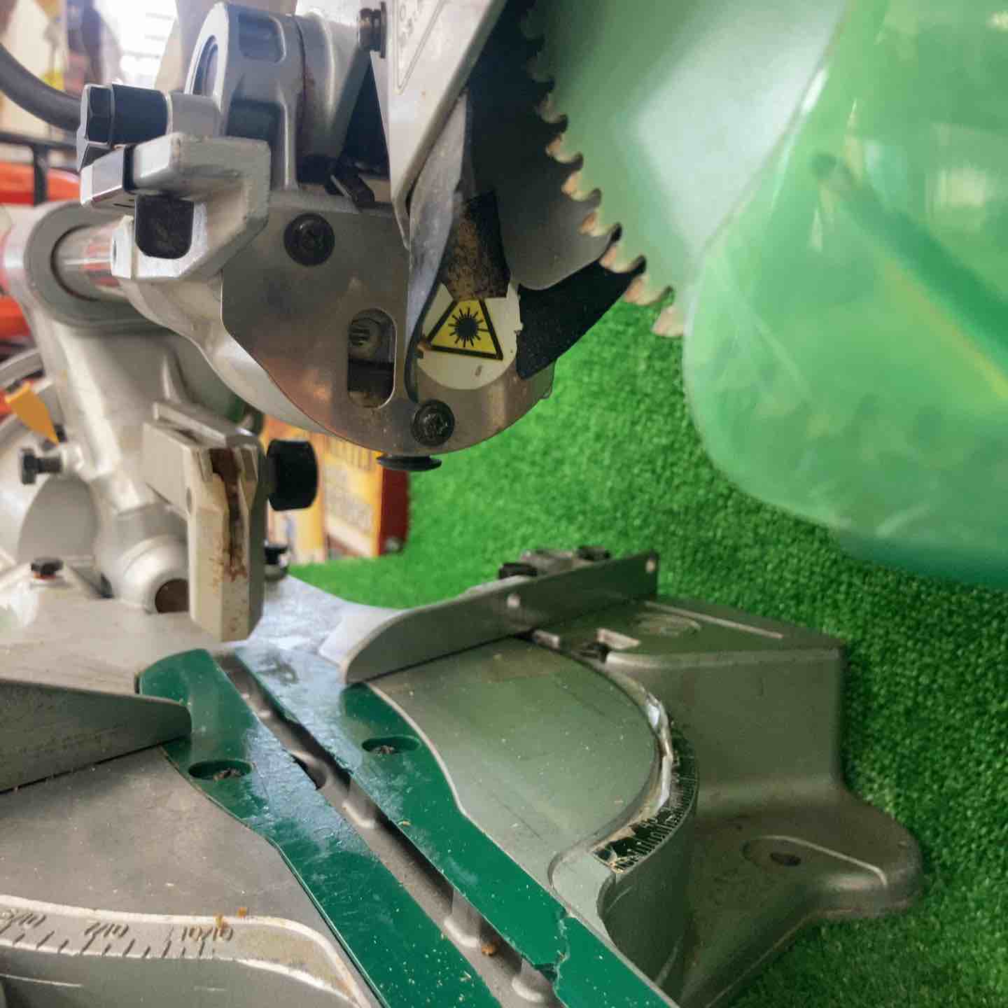 ◇ハイコーキ(HIKOKI ※旧:日立工機) 卓上スライド丸ノコ C7FSH2【川崎