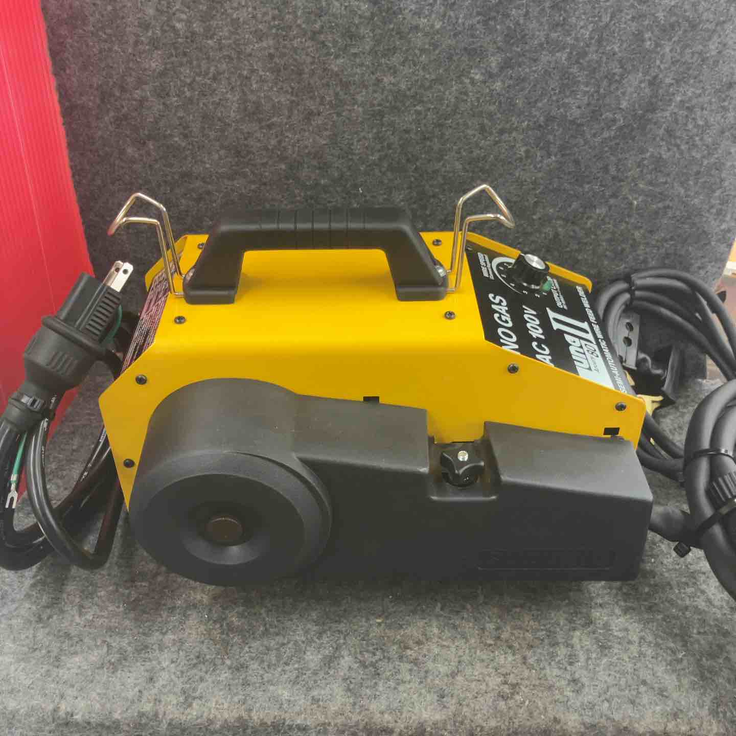 ◇スズキッド(SUZUKID) アーキュリー80 LUNAII 半自動溶接機 SAY-80L2