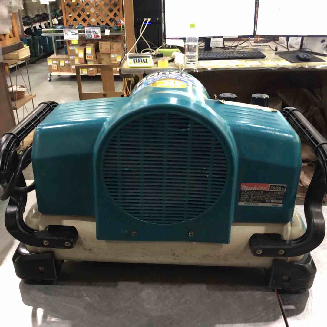 ◇マキタ(makita) 常圧/高圧エアコンプレッサー AC4000【川口店】