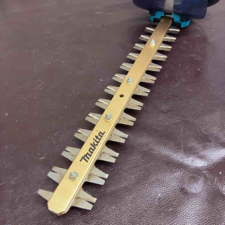 【中古品】マキタ(makita) 充電式生垣バリカン MUH365DZ【東大和店】