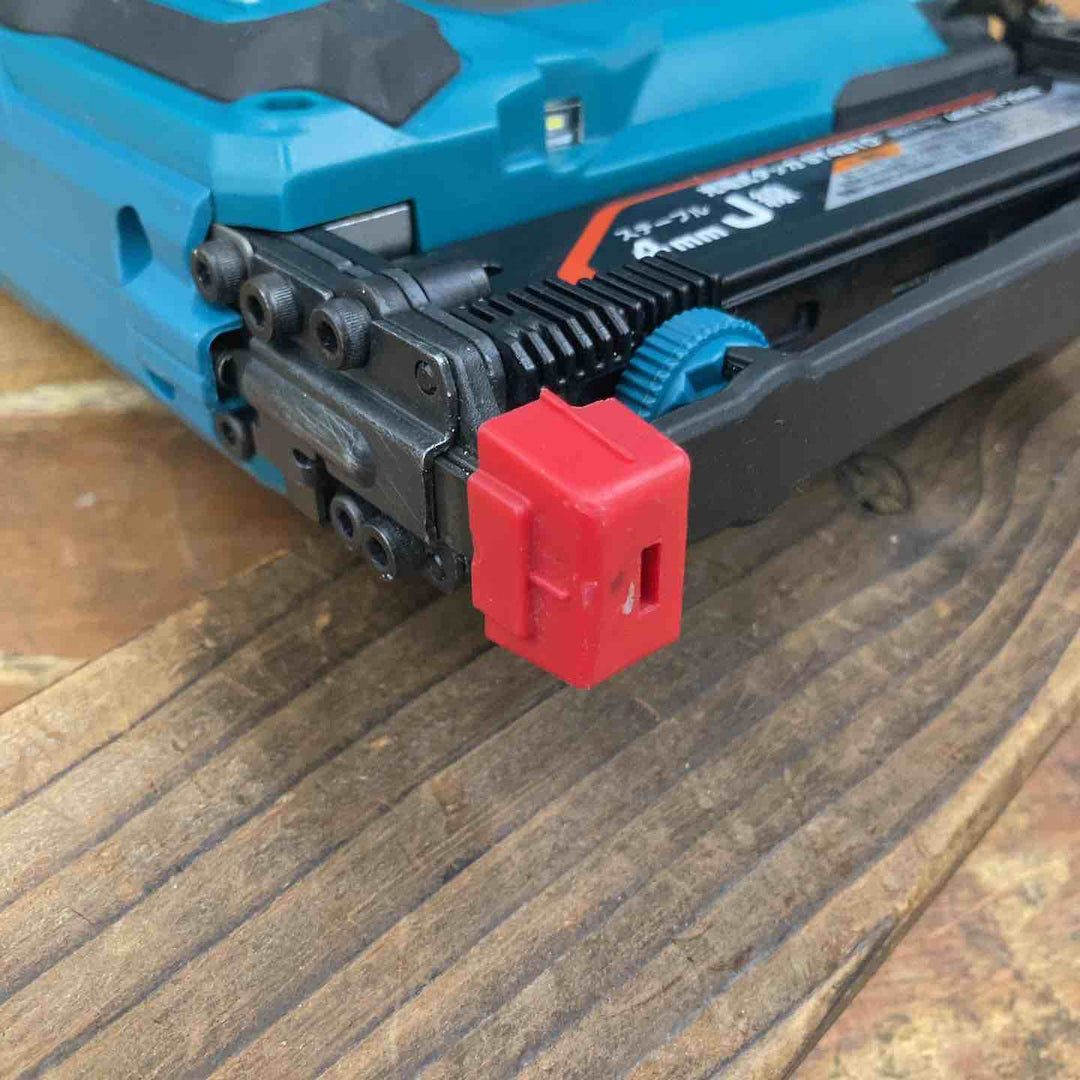 ★マキタ(makita) コードレスタッカー ST421DZK【柏店】