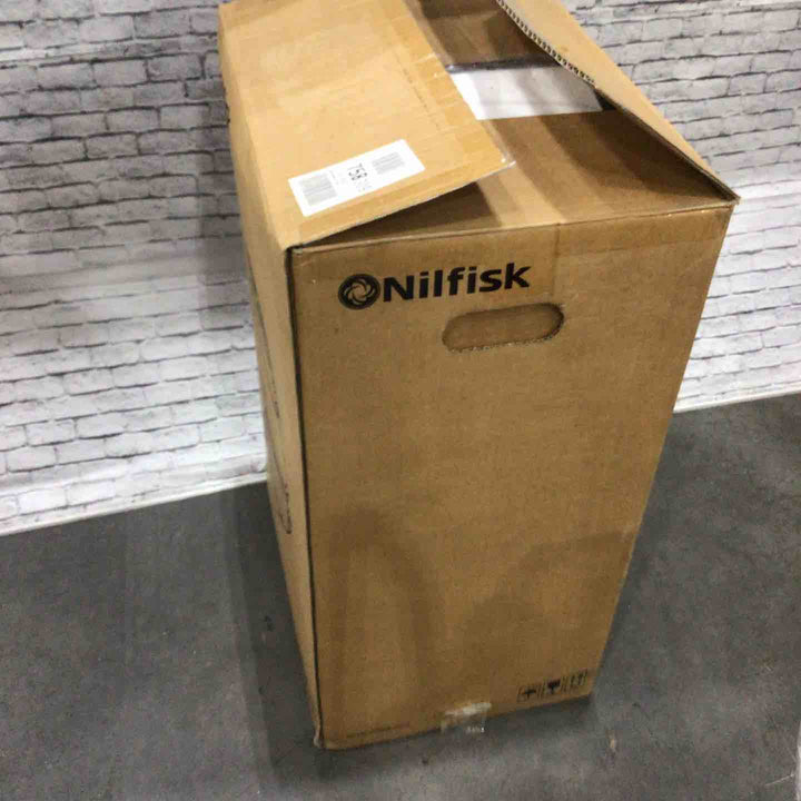 ★ニルフィクス 真空掃除機 GM80P【川口店】