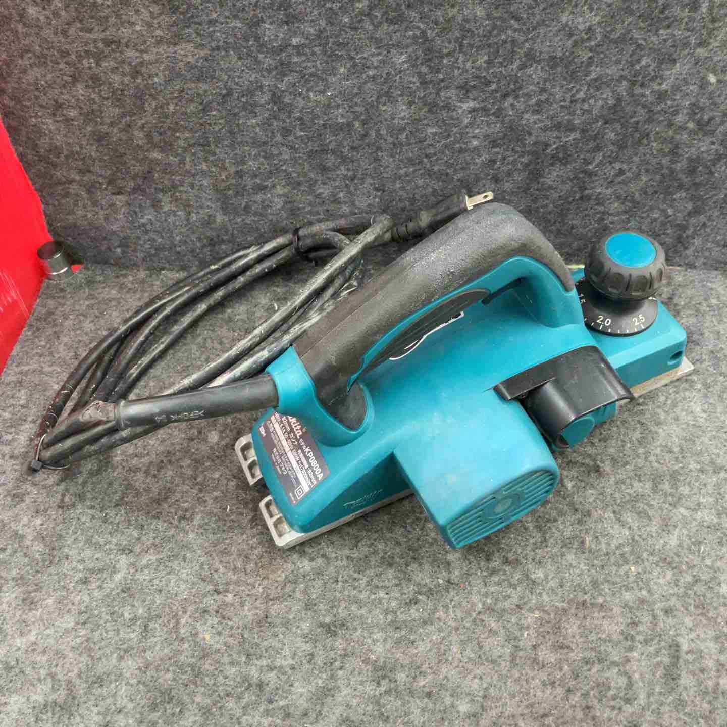 ☆マキタ(makita) 電気カンナ KP0800ASP 替刃式【鴻巣店】 – アクト