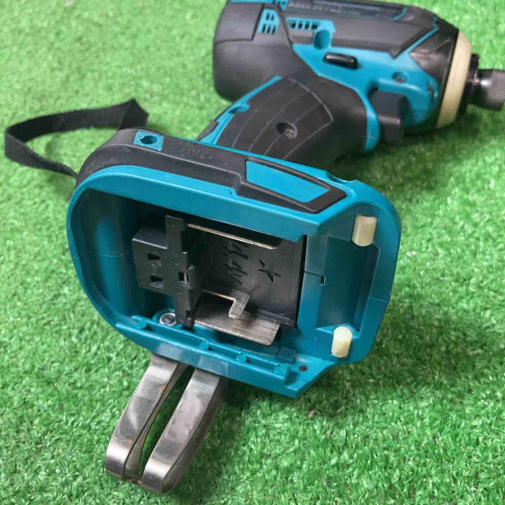★マキタ(makita) コードレスインパクトドライバー TD138DRFX【岩槻店】