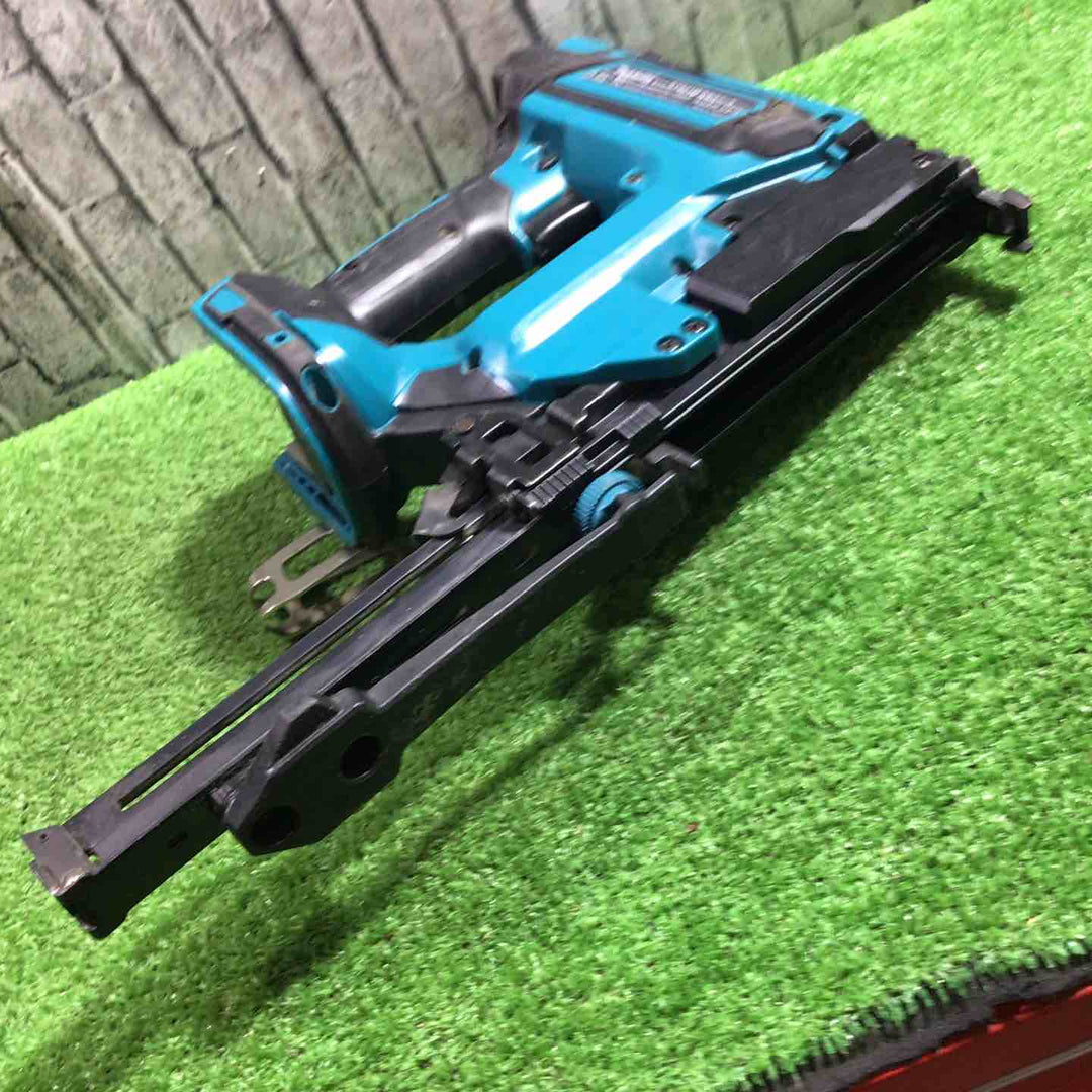 ◇マキタ(makita) コードレスタッカー ST421DZ 18V 動作確認済み【川口店】