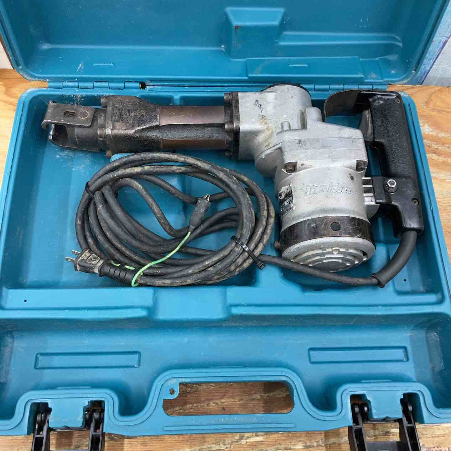 ★マキタ(makita) 電動ハンマ HM1201【柏店】 ☆マキタ(makita) 電動ハンマ HM1201【柏店】 – アクトツール
