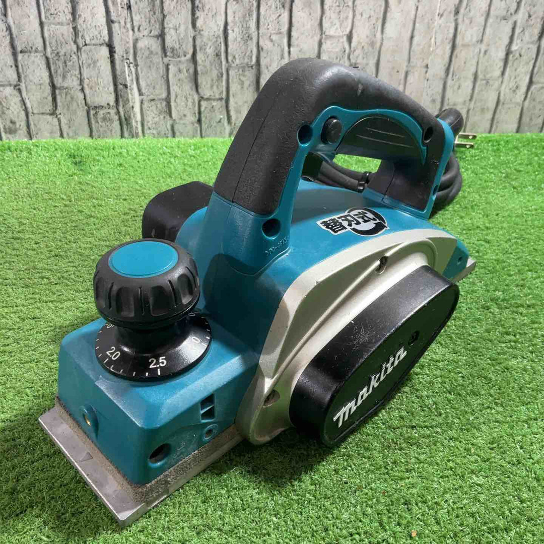 ☆マキタ(makita) 電気カンナ KP0800A 動作確認済【川口店】