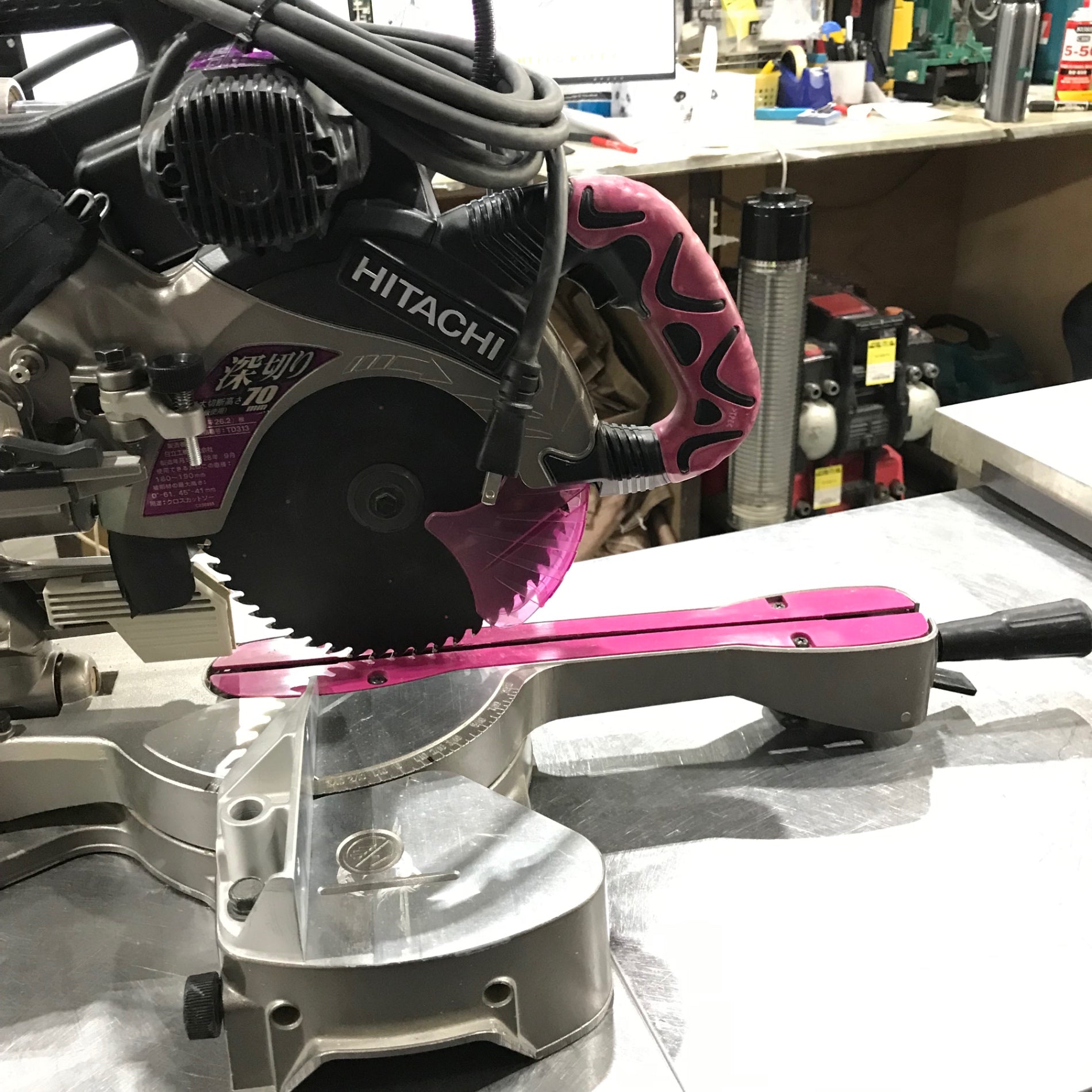 ☆ハイコーキ(HIKOKI ※旧:日立工機) 卓上スライド丸のこ C7RSC ☆ハイコーキ(HIKOKI ※旧:日立工機) 卓上スライド丸のこ C7RSC