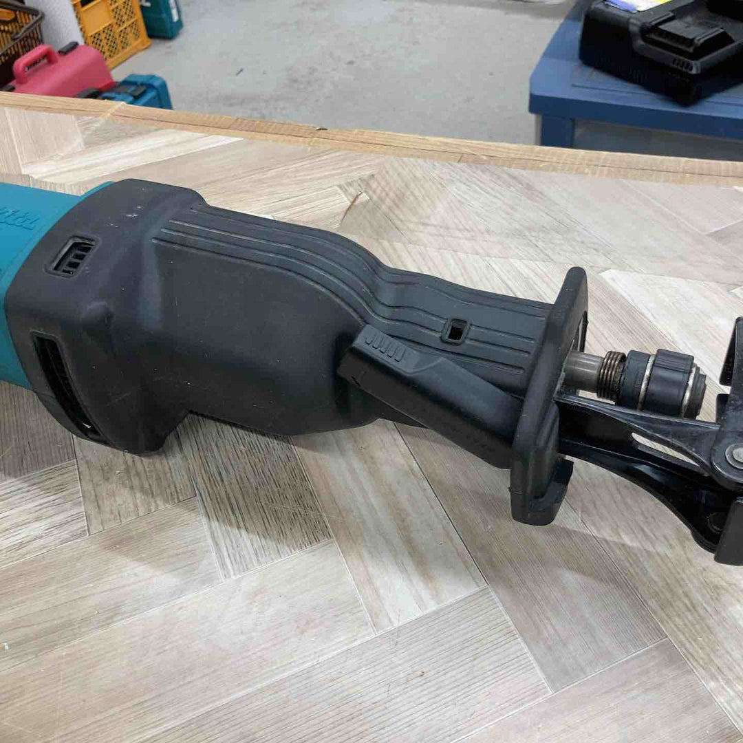 ◇マキタ(makita) セーバソー(レシプロソー) JR3040T【八潮店】