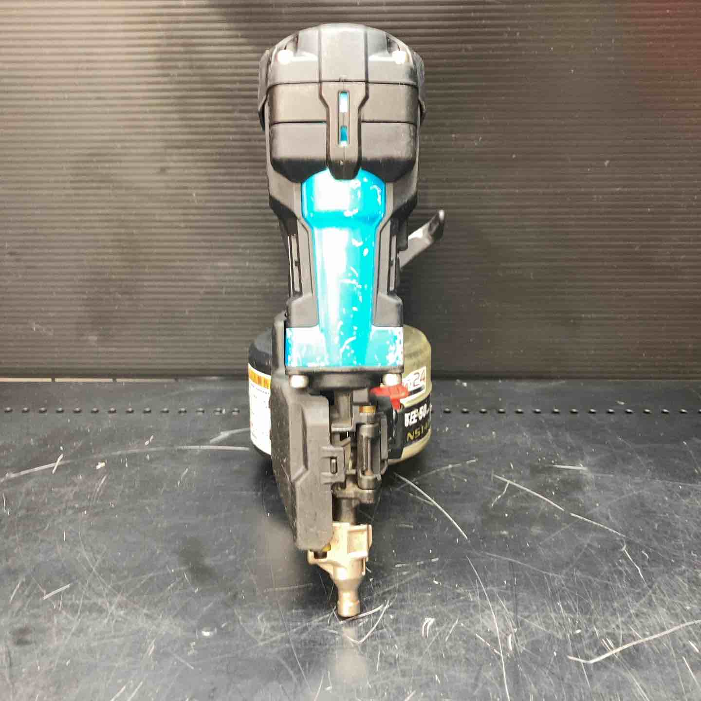 ★マキタ(makita) 高圧エア釘打ち機 AN514HM【川越店】 ☆マキタ(makita) 高圧エア釘打ち機 AN514HM【川越店】 – アクトツール