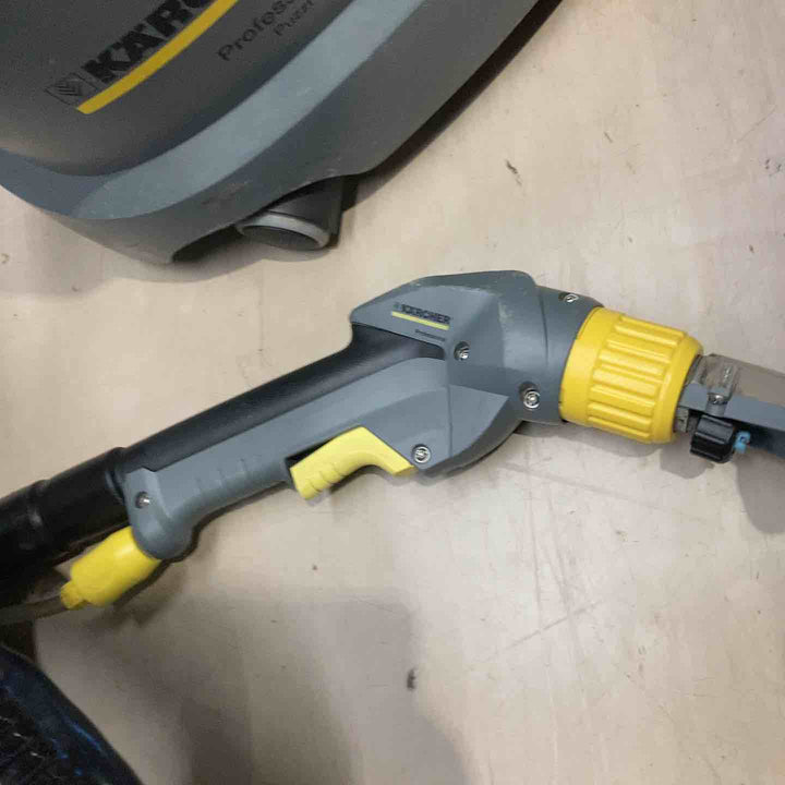 ◇ケルヒャー(KARCHER)  カーペットクリーナー Puzzi8/1C【町田店】