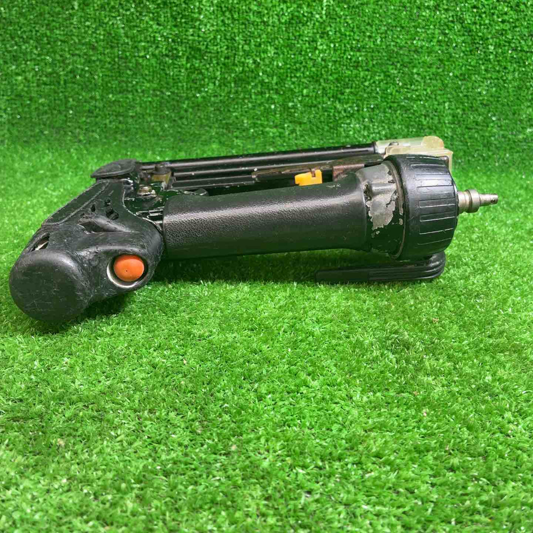 【中古品】 ハイコーキ (HIKOKI ※旧:日立工機) 高圧フィニッシュネイラ NT55HM2(B) 【藤沢店】