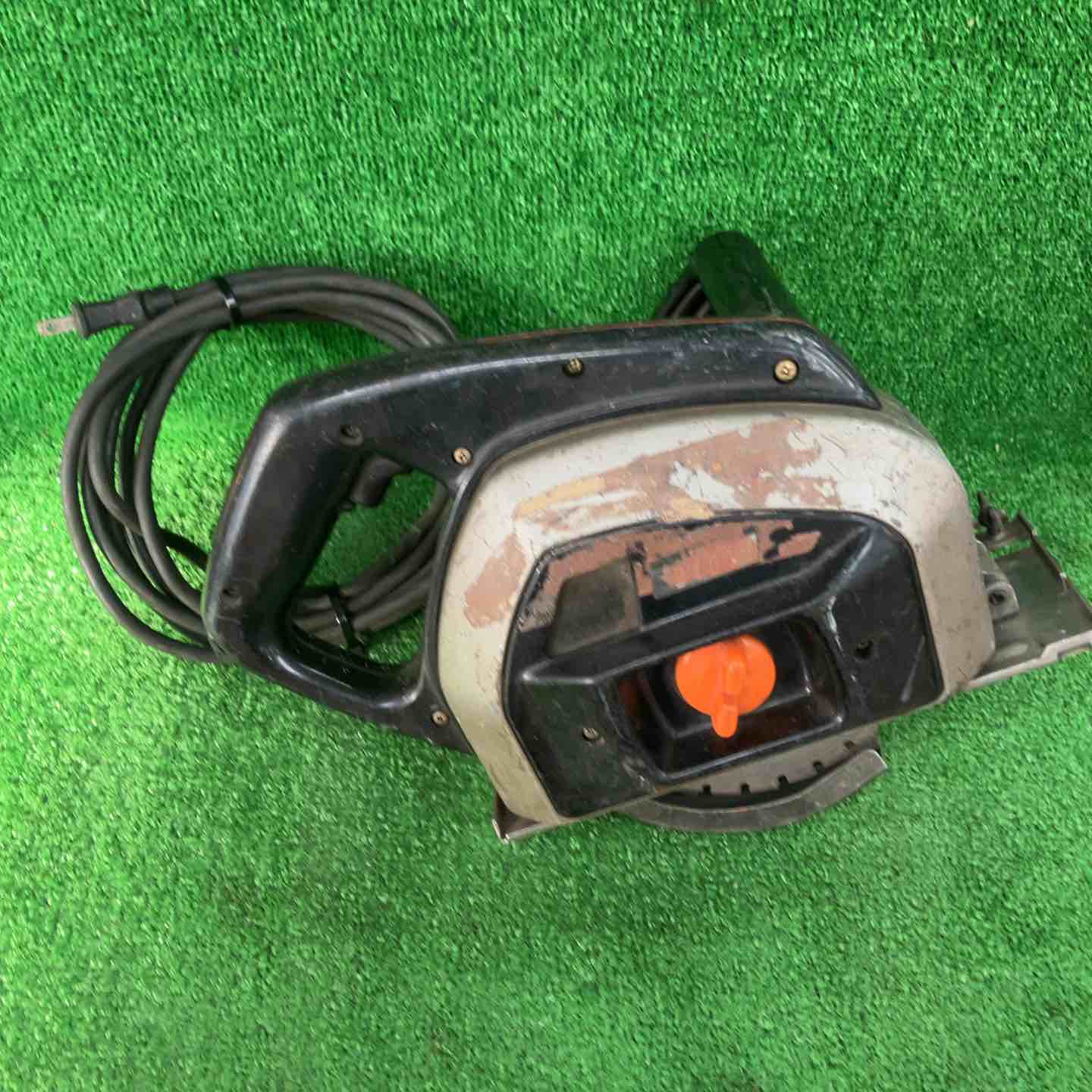 ◇新ダイワ(Shindaiwa) 180mm 防塵カッター B18N (B18N-F)【川崎店