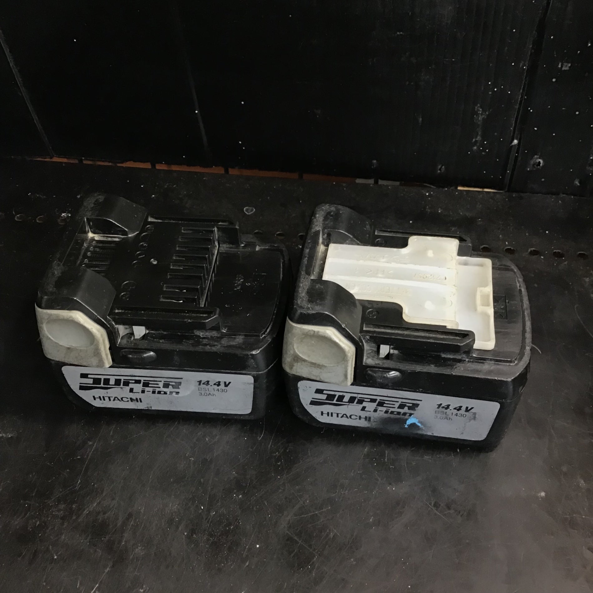 日立のFWH-14DSL HiKOKI(日立工機) FWH14DSL コードレスインパクトドライバ(DIY用