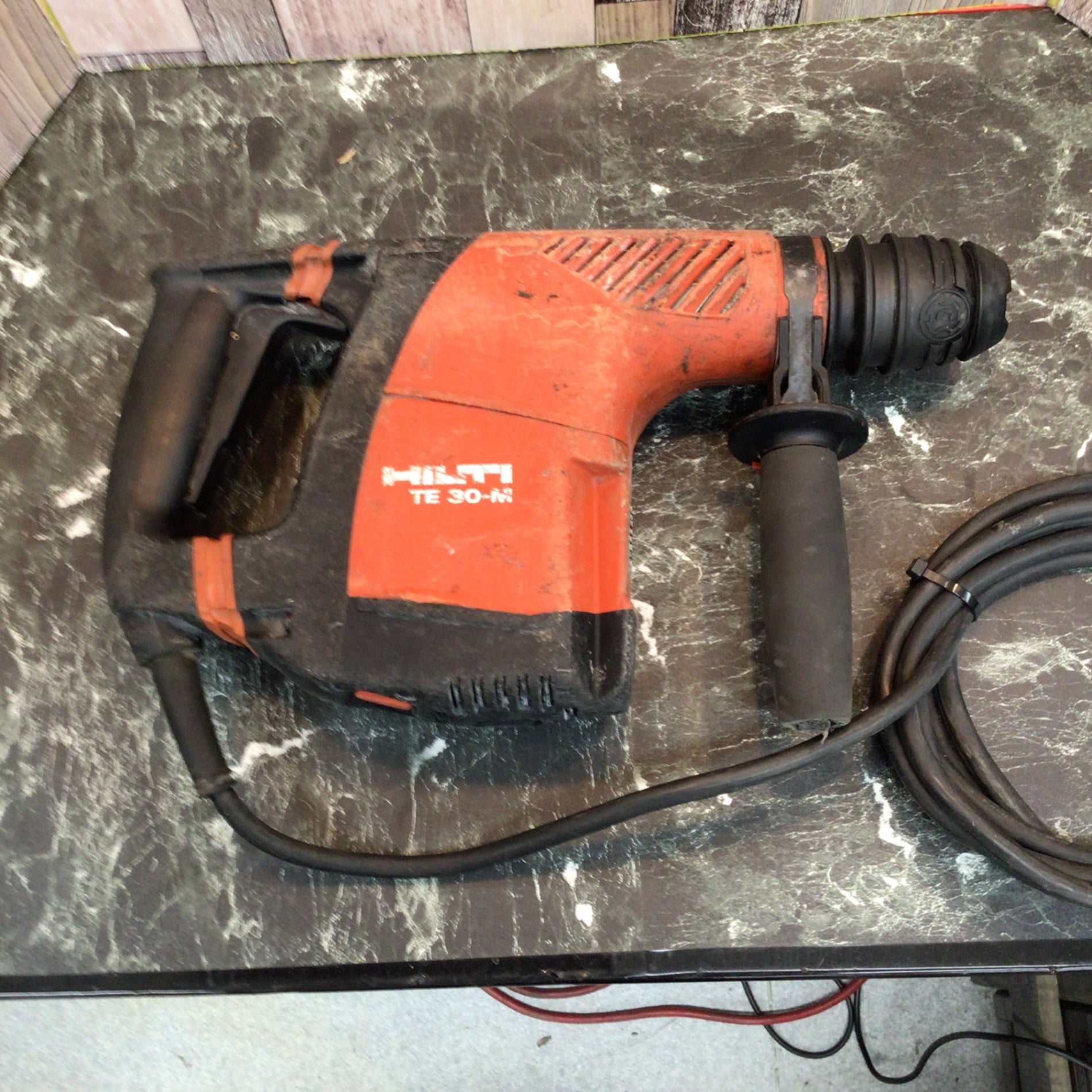 ☆ヒルティ(HILTI) ハンマドリル TE30-M-AVR【八潮店】